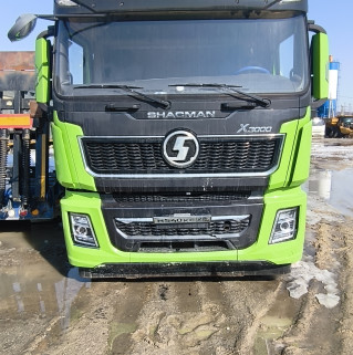 Shacman (Shaanxi) SX* 6x4 Седельный тягач